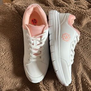 SWISSBRAND size 10 Drew Pickleball Comfort Lightweight Sneakers Athletic Shoe